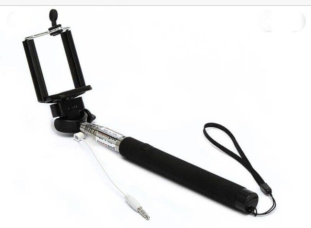 Selfie Stick NEW  in Cell Phone Accessories in City of Toronto