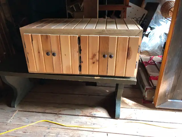 Armoire en Pin ** Pine Cabinet in Cabinets & Countertops in Laurentides - Image 2