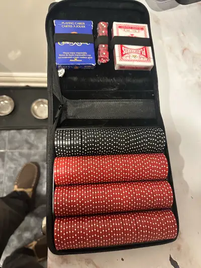 A set of 180. Zip up case. In great shape.