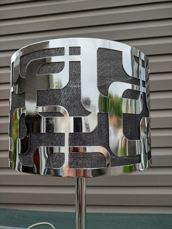Chrome table lamp in Indoor Lighting & Fans in Renfrew - Image 4