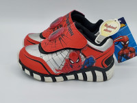 Spiderman Lighted boys shoes size 8 brand new/chaussures garçon