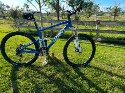 Giant Anthem X2 ( medium frame) fox suspension, View more