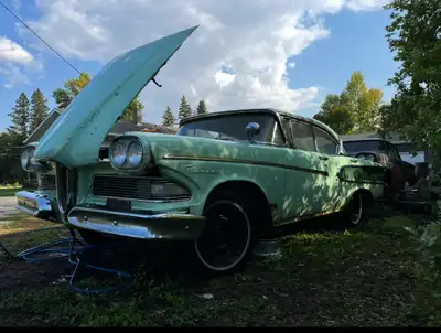 1958 Edsel Pacer Has E400 motor Has manual transmission swapped in Not enough time to get it done an...