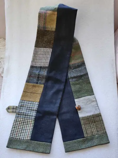 Swithbert & Louis vintage Patch Wool Scarf / Foulard en lain, View more