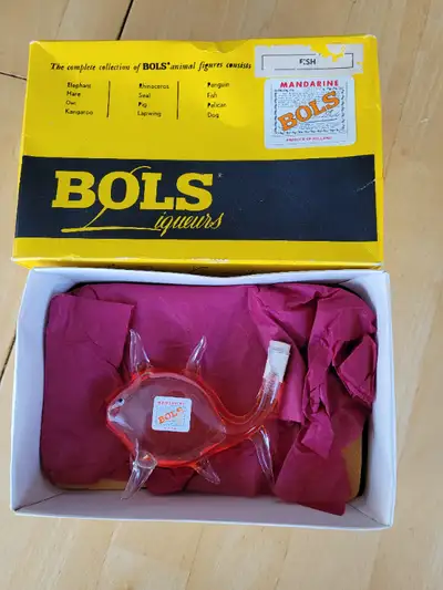 Bols blown glass fish Contains mandarine liqueur In original box Product of Holland Approximately 50...