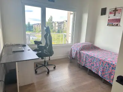 Private room and bathroom for sharing