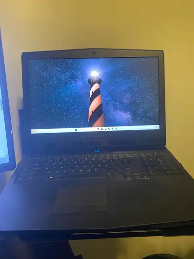 R5 17 AlienWare, View more