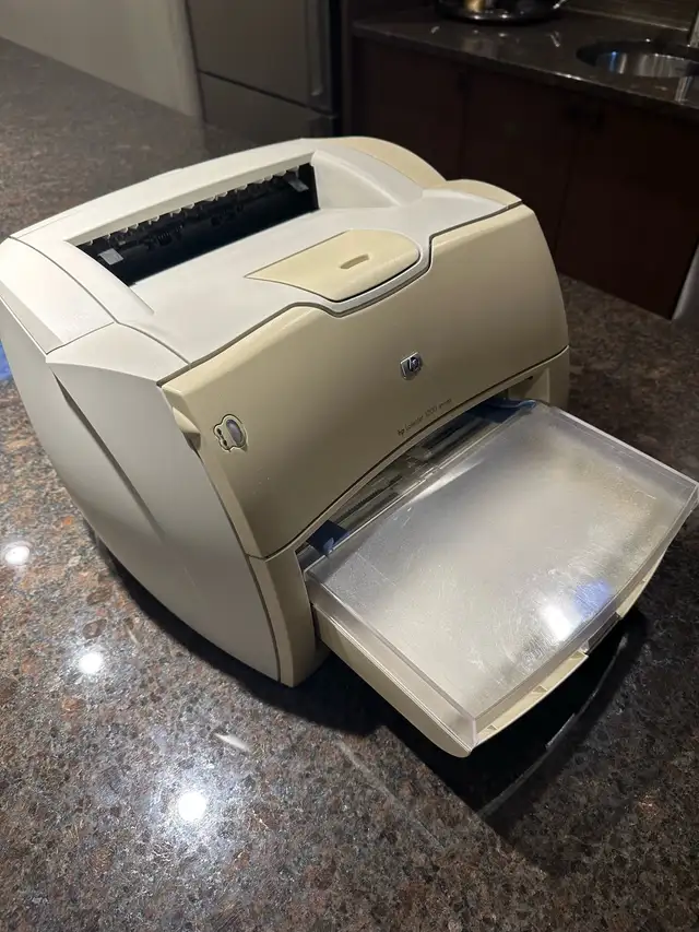 HP LaserJet 1200 Series Printer – Great Condition in Printers, Scanners & Fax in Edmonton - Image 2