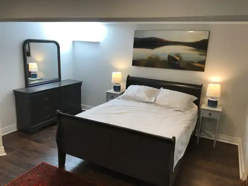 - 1 Bedroom Basement, near Elgin Mills and Bayview, - 2 minutes walk to public transit, - walking di...