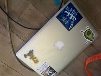 Macbook air with acc and charger mint cond