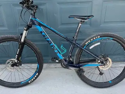 Giant Talon 27.5 (XS) Mountain Bike, View more