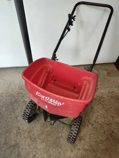 40obo fertilizer spreader. good used condition If the ad is up it's available. Call or text 250.613....