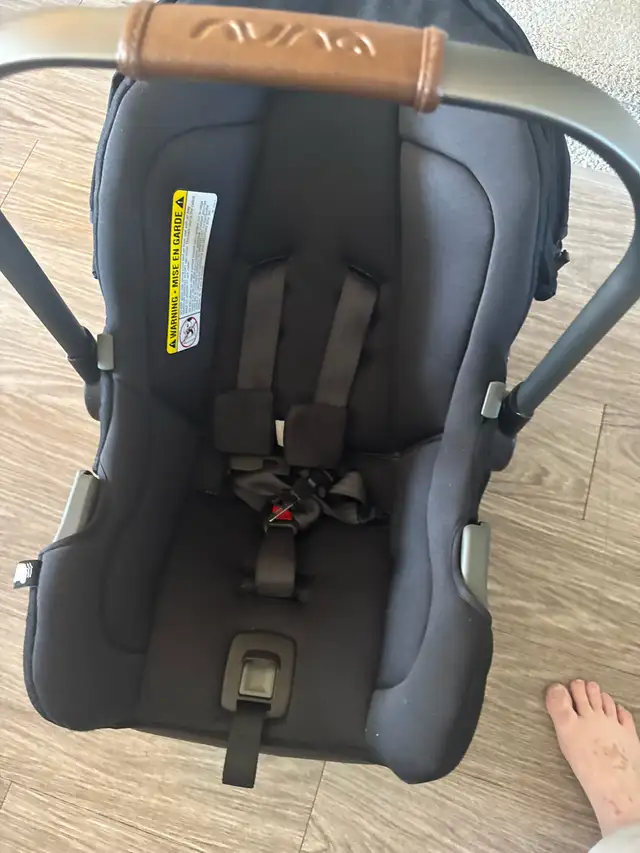 Nuna Pipa Infant Car Seat in Strollers, Carriers & Car Seats in Edmonton - Image 3