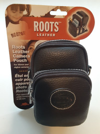 NEW! ROOTS Leather Camera Pouch (~$100 value)