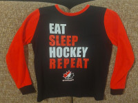 Licensed team Canada hockey shirt Mint Kids Size 7-8$5
