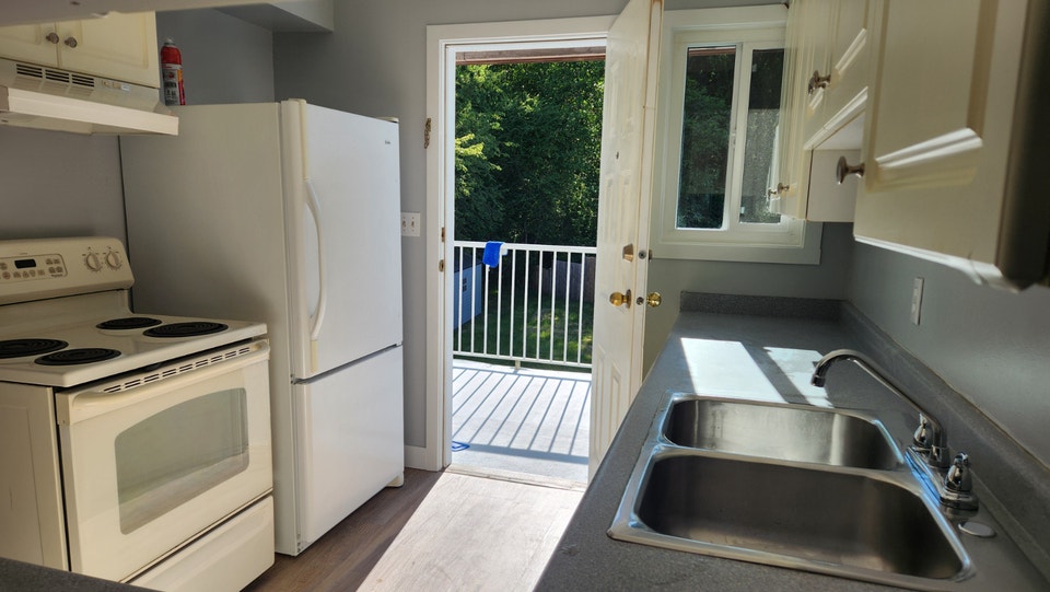 Spacious 3 Bedroom home in Central Nanaimo 4