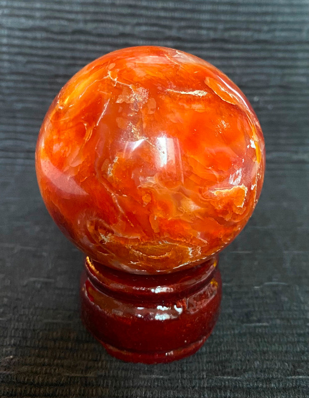 Carnelian mineral sphere in Arts & Collectibles in City of Toronto - Image 4