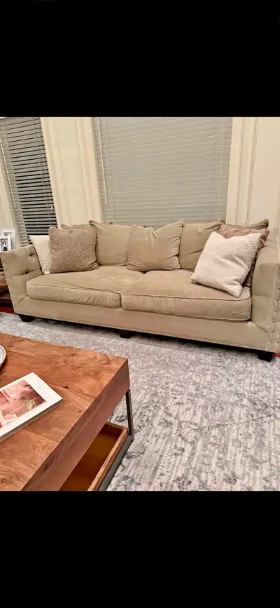 Almost new Cindy Crawford sprawl couch. Length-8ft Deep- 39” Height-29” Can help move into a truck....