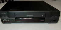 Toshiba M-662 VCR 4 Head Hi-Fi Stereo Video Recorder Player