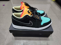 Jordan 1 low aurora green laser orange 