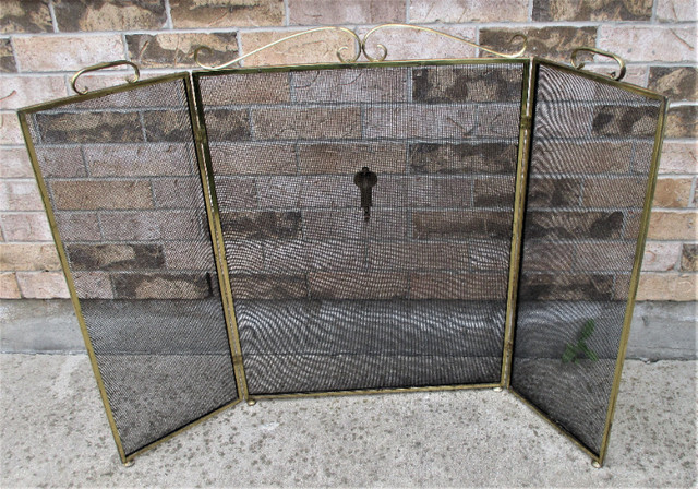 Vintage 3pcs Fireplace Screen L.46.7"(119cm)xH.32.6"(83cm) in Other in Stratford - Image 2