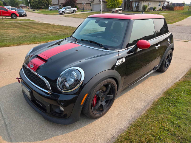 Mini Cooper John Cooper Works in Cars & Trucks in Chatham-Kent