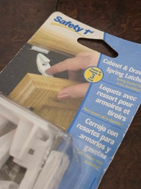 Safety 1st Cabinet & Drawer Spring Latches Brantford Ontario Preview