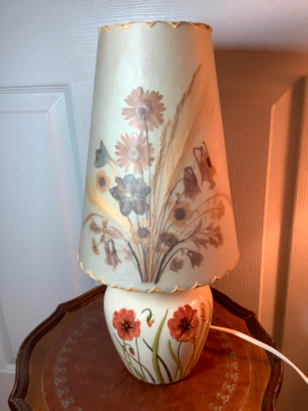 #4 Vtg Dornbusch Parchment Shade on an Embossed Ceramic Base  in Indoor Lighting & Fans in Belleville - Image 4