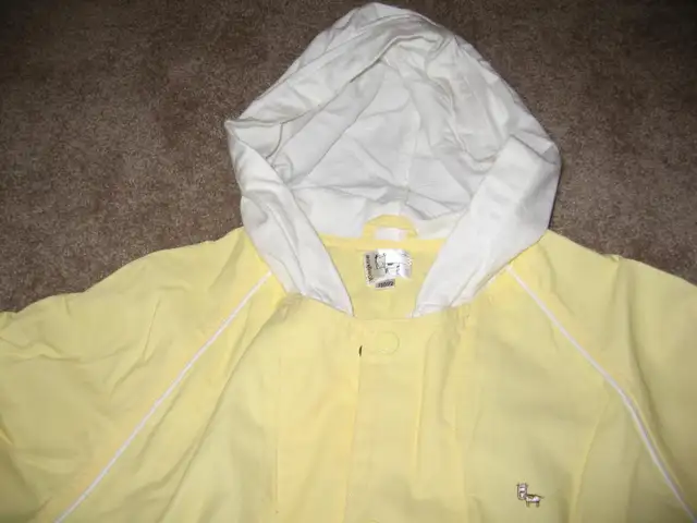 Youth Kingkow Yellow Ombre Jacket in Kids & Youth in City of Toronto - Image 7