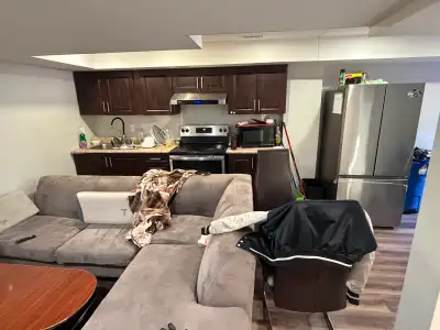 This is a Legal 4 bedroom basement by Chinguacousy and Queen 2 Full washrooms, Separate laundry Sepa...