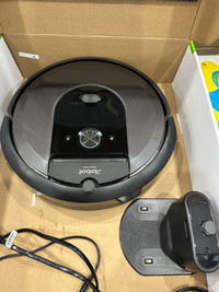 iRobot Roomba i7 Robot Vacuum – Wi-Fi, Smart Mapping, Alexa