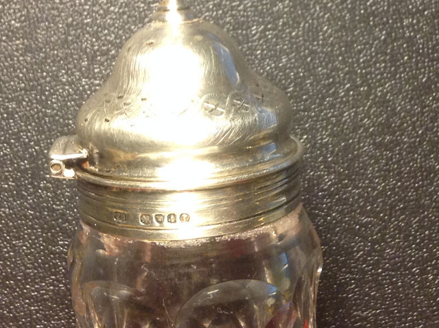 Sterling Silver & Crystal Sugar Caster, London, Victoria. in Arts & Collectibles in Vancouver - Image 2