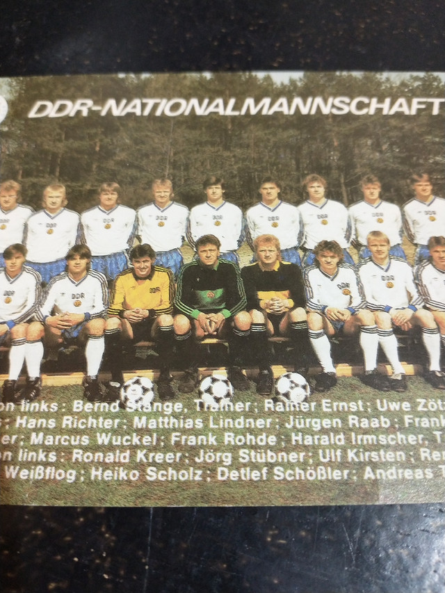 1987 East Germany national team picture postcard in Arts & Collectibles in City of Toronto - Image 2