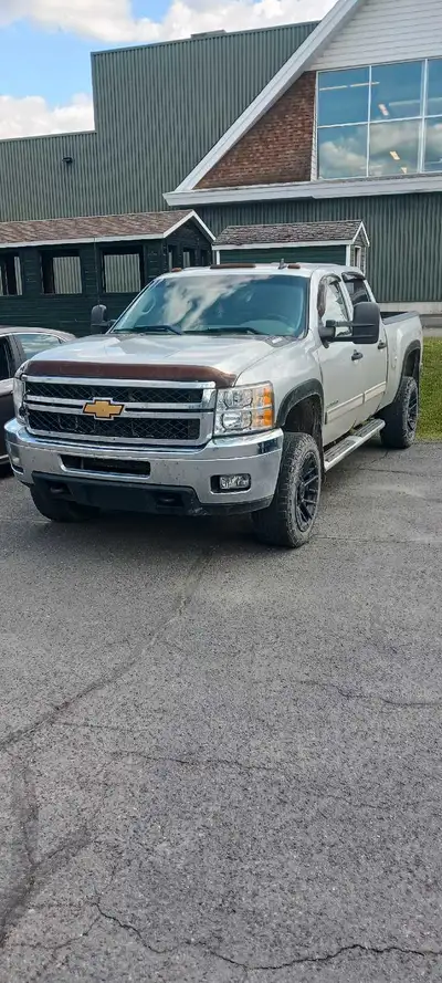 Je teste le marcher. Jai un 3/4 tonne diesel chevrolet, moteur 6.6diesel lml, transmission allison....