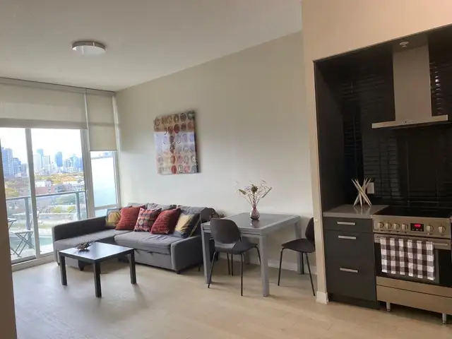 Luxurious Furnished 1+1 Condo Downtown Toronto / Canary District in Short Term Rentals in City of Toronto - Image 6