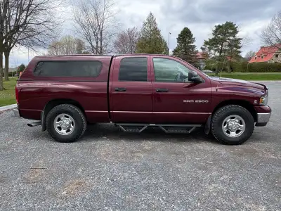 Dodge Ram 2500 2003 — 5.9L Cummins Turbo Diesel PNEUS NEUFS — TRÈS BONNE CONDITION À vendre, Ram 250...