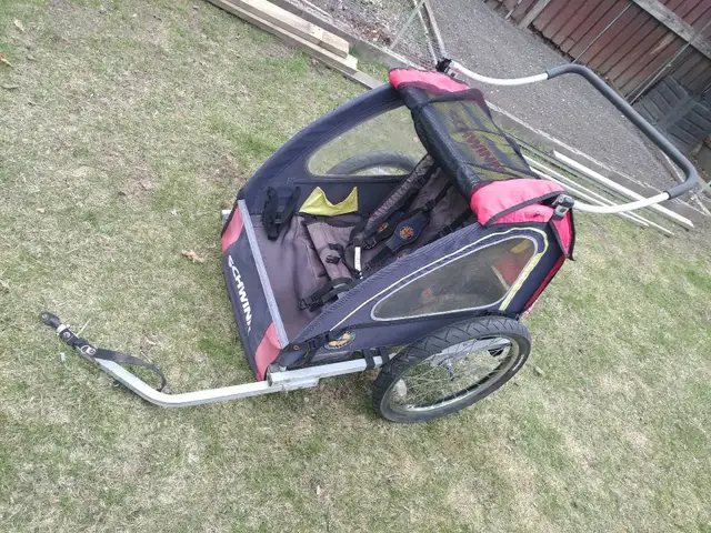 Bike Trailer Schwinn in Kids in London - Image 6