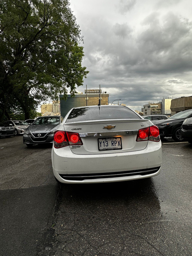 chevrolet cruze 2012 1.4 Lt full option prix negotiable dans Autos et camions  à Ville de Montréal - Image 3