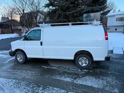 2016 Chev Express cargo van used for plumbing and heating company. Well maintained. - remote start (...