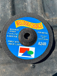 Metal grinding discs