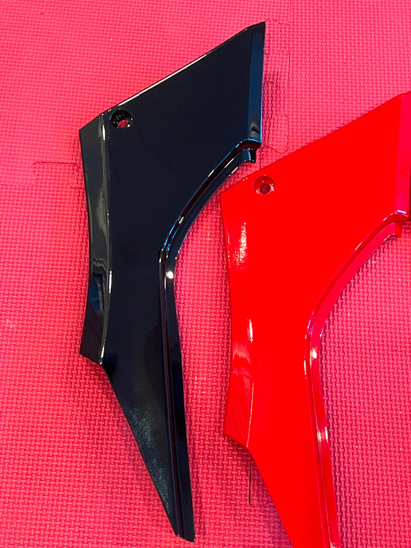 Kawasaki Ninja 300 Seat Side Cowl rear tail fairing 530650026H8 in Other in Barrie - Image 2