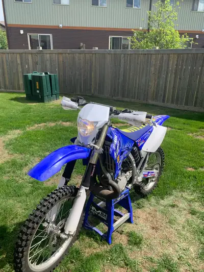 2005 Yamaha yz250 Recent top end (pro x) Full pro circuit exhaust Eddie Sanders Racing reed block 11...