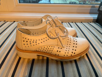 Women’s white leather dress shoes 