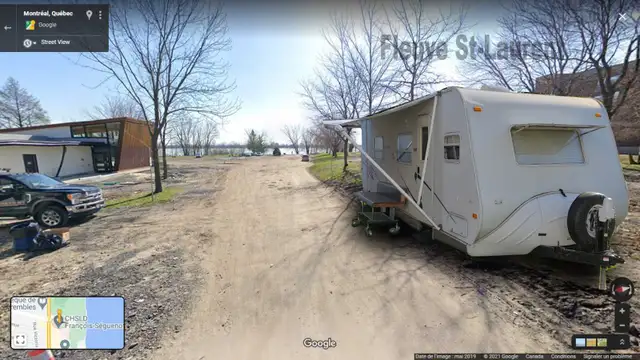 30-FOOT MOBILE HOME ROOM – NEAR THE RIVER