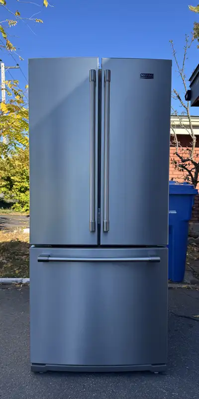 Maytag 30” fridge (water/ice) - delivery , View more
