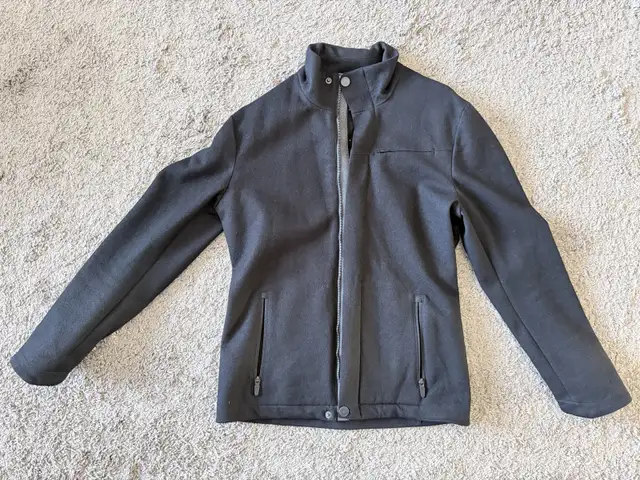 Icebreaker Merino Men’s Jacket - Small - Like New!! in Fishing, Camping & Outdoors in Edmonton - Image 7