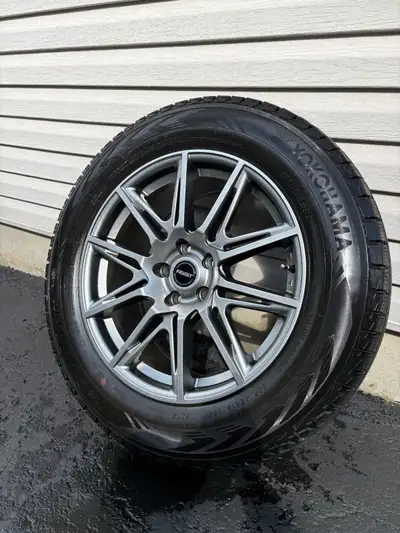 4 MAG AVEC PNEUS D'HIVERS (MAG : 18 PO FAST -BOLT PATTERN 5x112) PNEU : YOKOHAMA ICE GUARD GO75 (235...