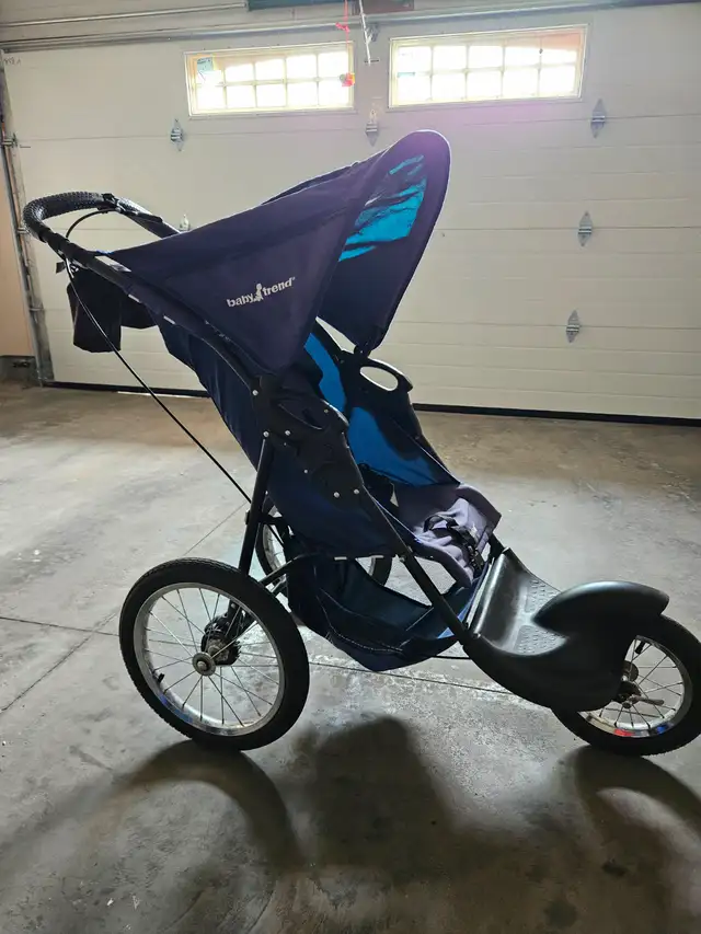 Baby Trend Expedition Stroller in Strollers, Carriers & Car Seats in Kitchener / Waterloo - Image 2