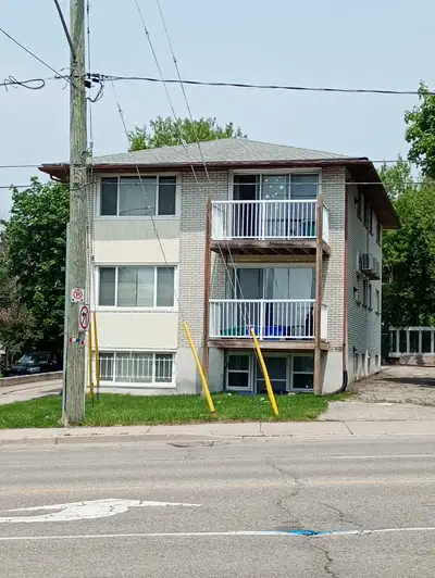 Sublet | Sept 2025- Aug 2026 | All Female Unit