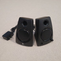 Like New Logitech Z130 Speakers
